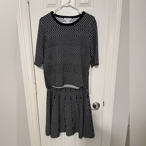 Carmen Marc Valvo Black and White Patterned Top